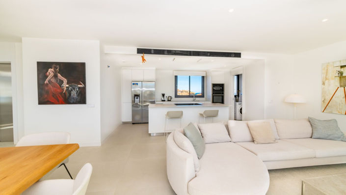 Image No.10-3 Bed Apartment for sale