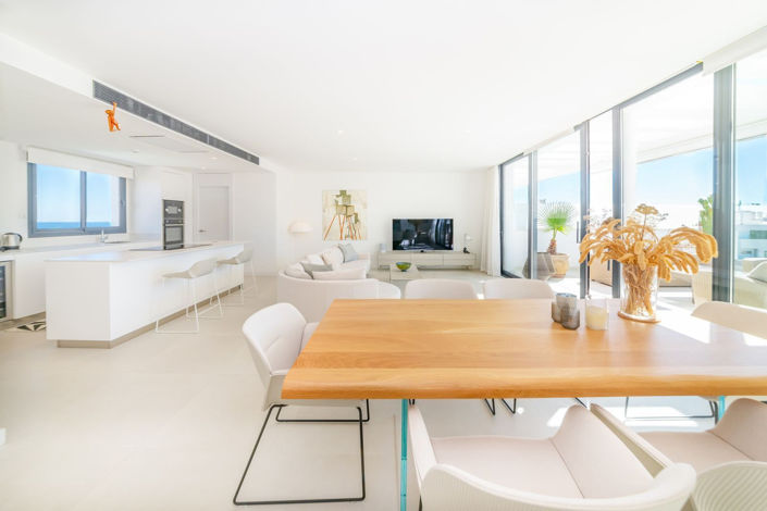 Image No.11-3 Bed Apartment for sale