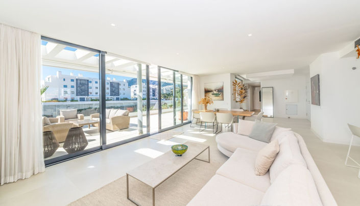 Image No.9-3 Bed Apartment for sale