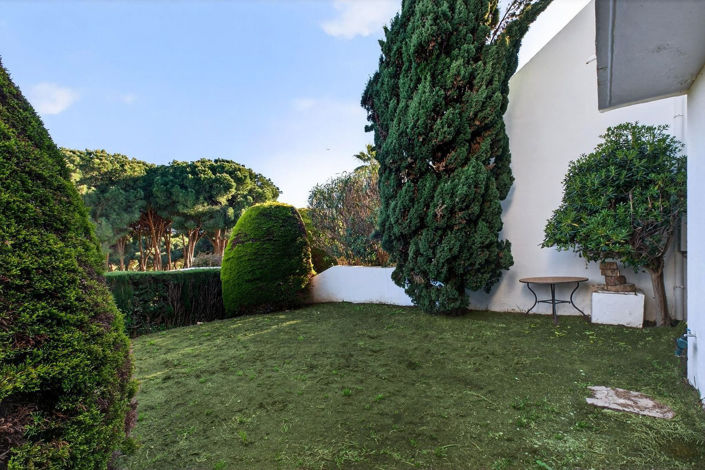 Image No.26-2 Bed Townhouse for sale