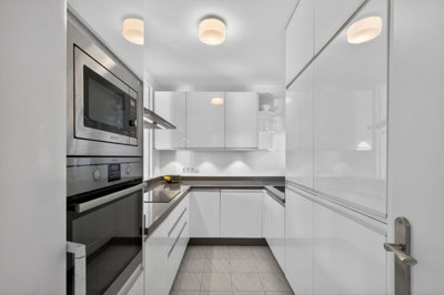 8-e64a9055bba3e77ac8aca3b893cdf826