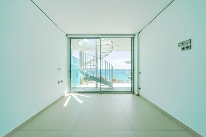 Image No.10-2 Bed Apartment for sale