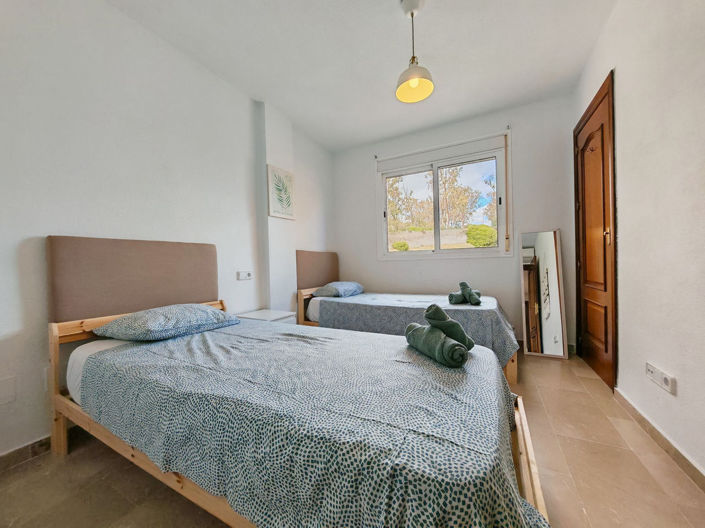 Image No.13-3 Bed Apartment for sale