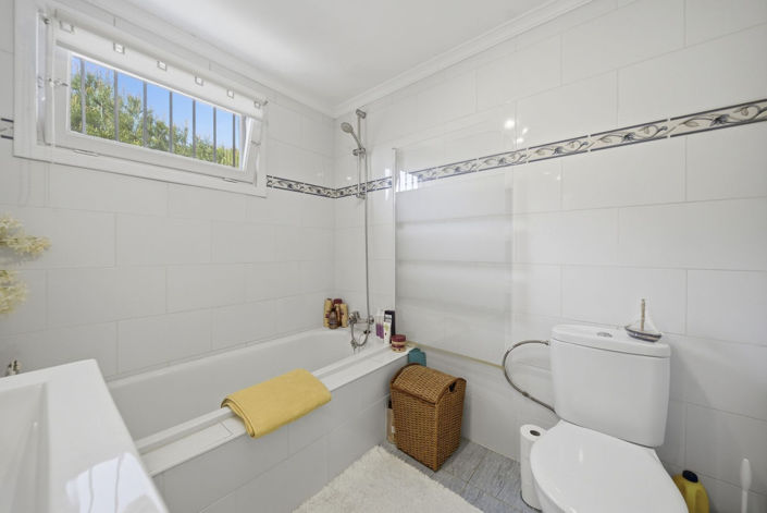 Image No.10-1 Bed Apartment for sale