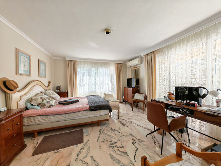 Image No.11-5 Bed Villa for sale