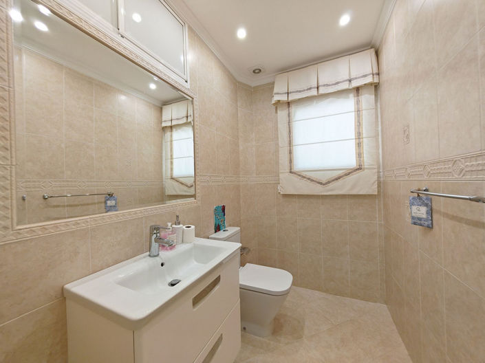 Image No.17-5 Bed Villa for sale