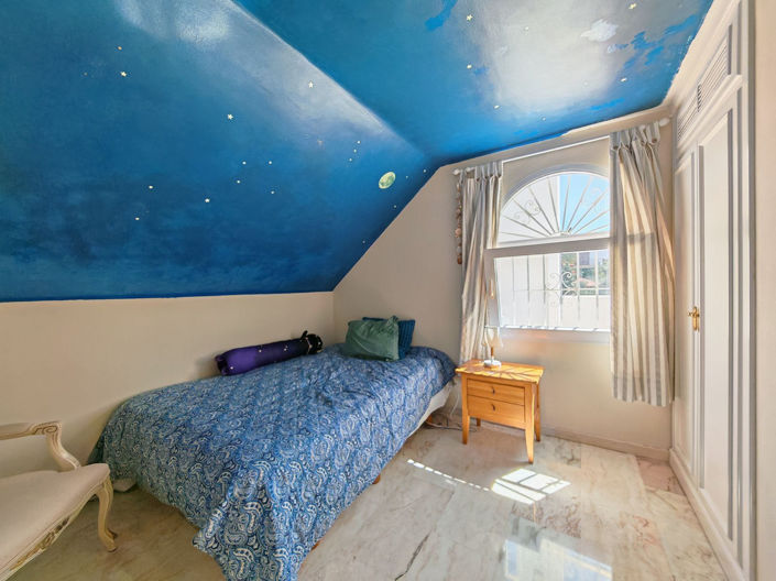 Image No.18-5 Bed Villa for sale