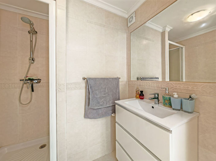 Image No.19-5 Bed Villa for sale