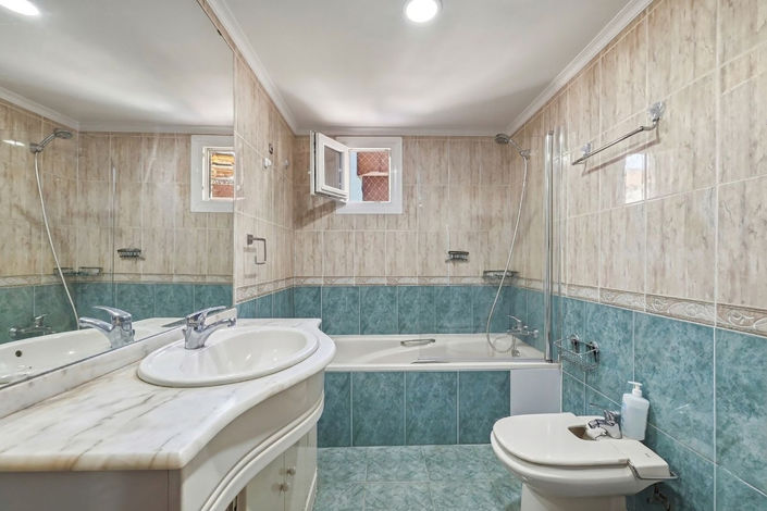 Image No.25-2 Bed Apartment for sale