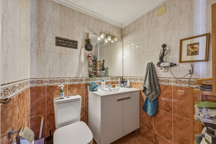 Image No.29-2 Bed Apartment for sale