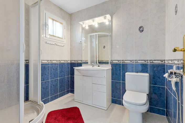 Image No.16-2 Bed Apartment for sale