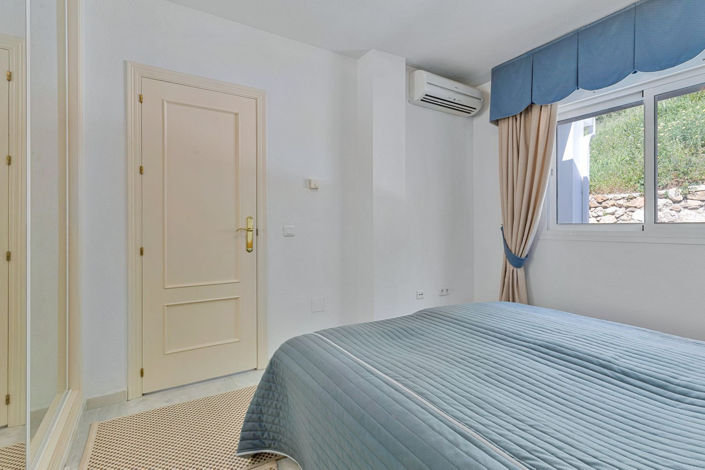 Image No.18-2 Bed Apartment for sale