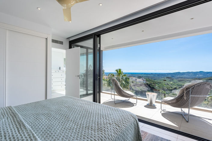 Image No.15-4 Bed Villa for sale