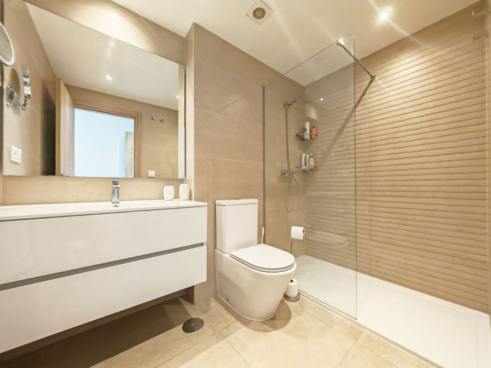 Image No.10-2 Bed Apartment for sale