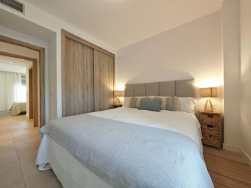 12-53013098fcab6c38b1379cd33298e050