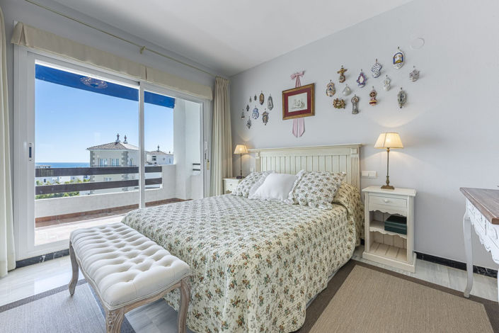 Image No.15-3 Bed Apartment for sale