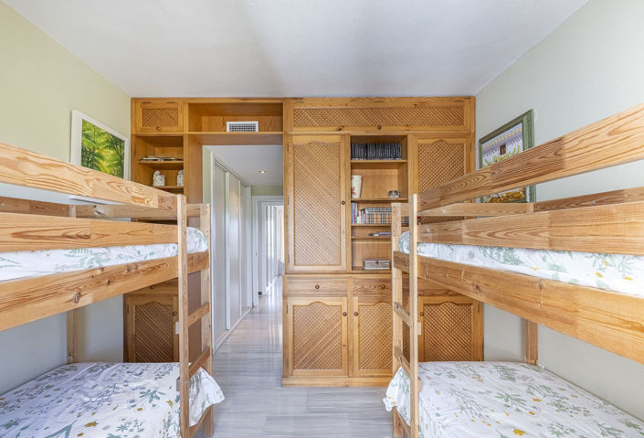 Image No.22-3 Bed Apartment for sale