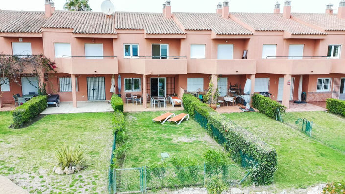 Image No.21-3 Bed Townhouse for sale