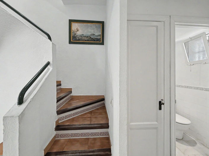 Image No.15-3 Bed Townhouse for sale