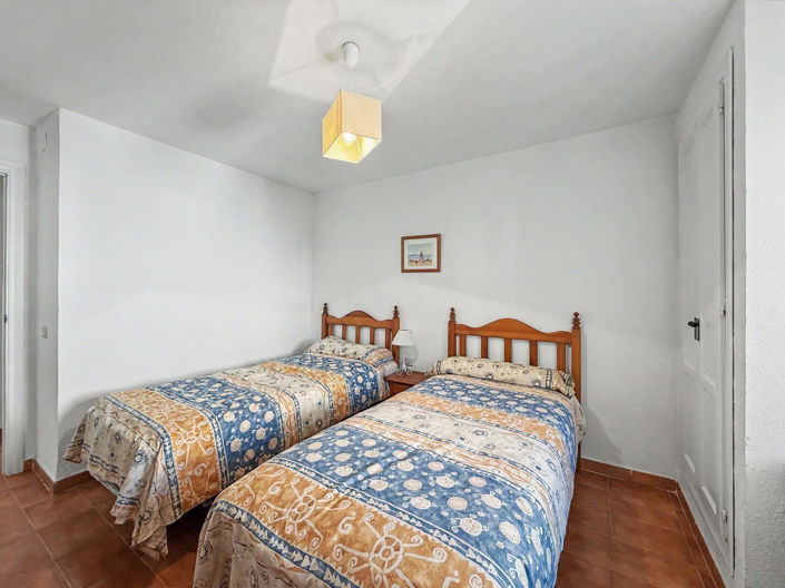 Image No.20-3 Bed Townhouse for sale