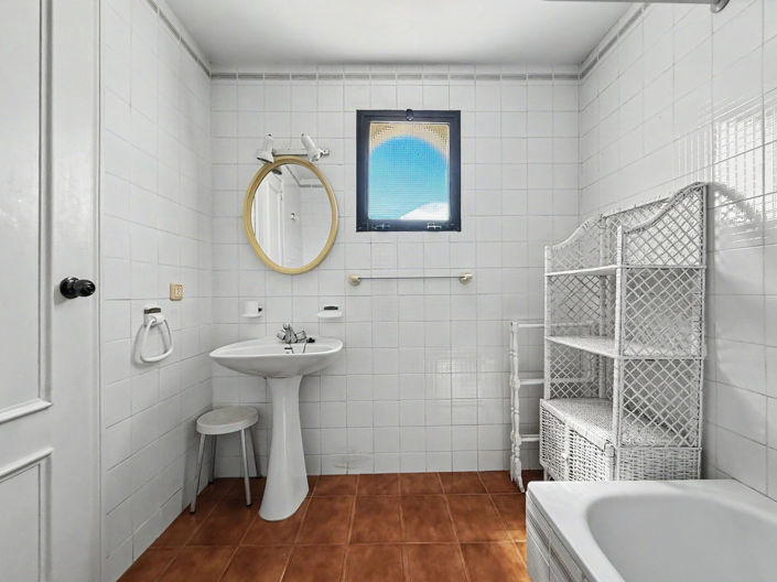 Image No.25-3 Bed Townhouse for sale