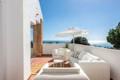 12-53013098fcab6c38b1379cd33298e050