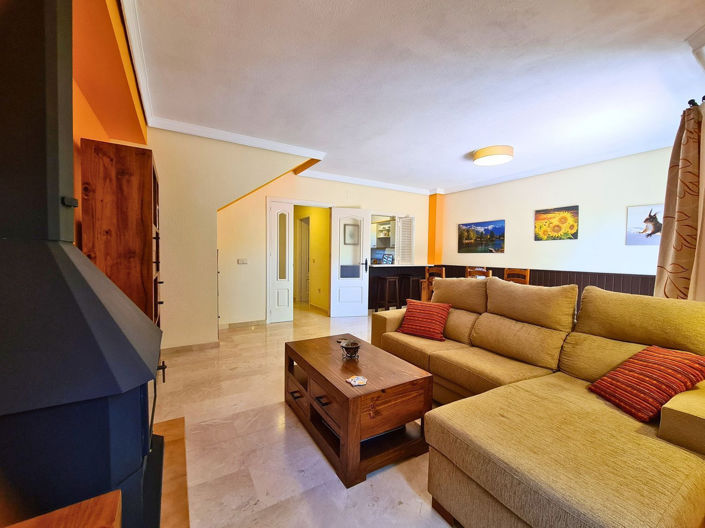 Image No.10-3 Bed Villa for sale