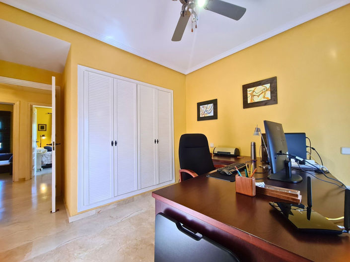 Image No.24-3 Bed Villa for sale