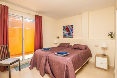 12-53013098fcab6c38b1379cd33298e050