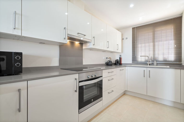 Image No.9-3 Bed Apartment for sale