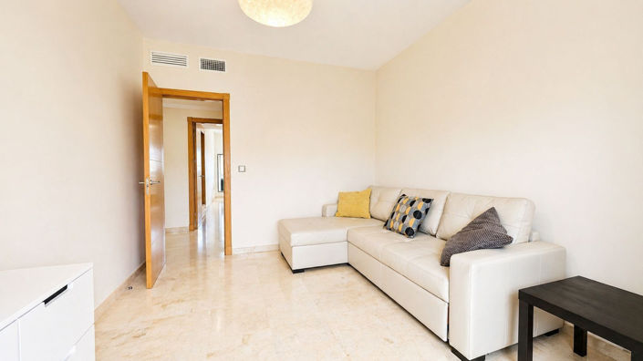 Image No.20-2 Bed Apartment for sale