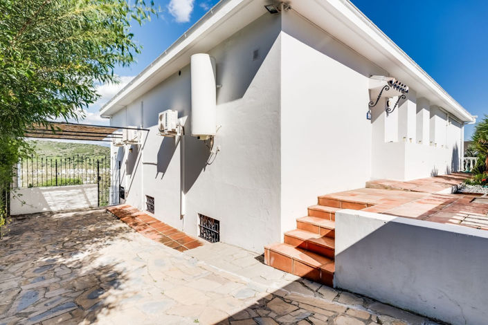 Image No.30-4 Bed Villa for sale