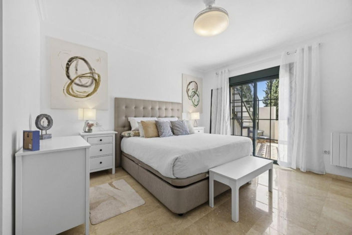 Image No.17-3 Bed Townhouse for sale