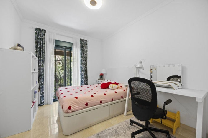 Image No.20-3 Bed Townhouse for sale