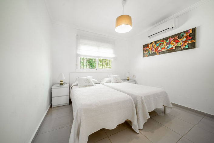 Image No.20-4 Bed Villa for sale