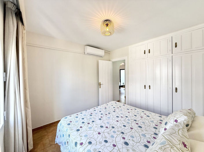 Image No.20-2 Bed Apartment for sale