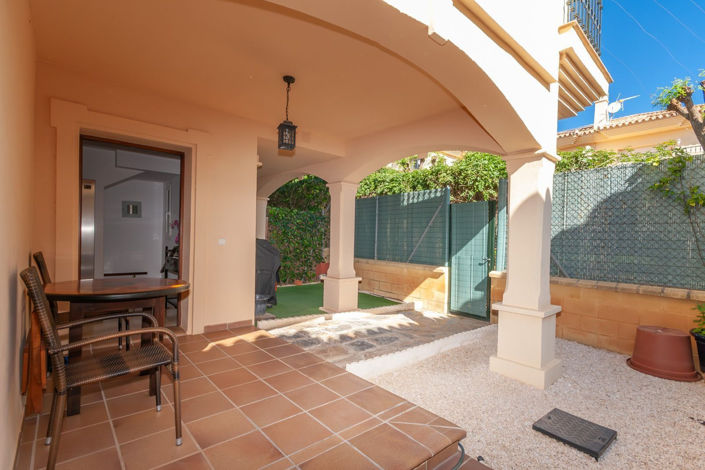 Image No.19-4 Bed Townhouse for sale