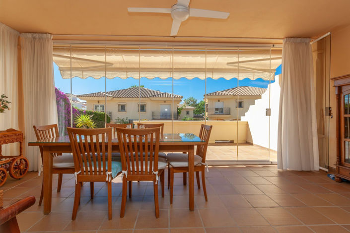 Image No.4-4 Bed Townhouse for sale