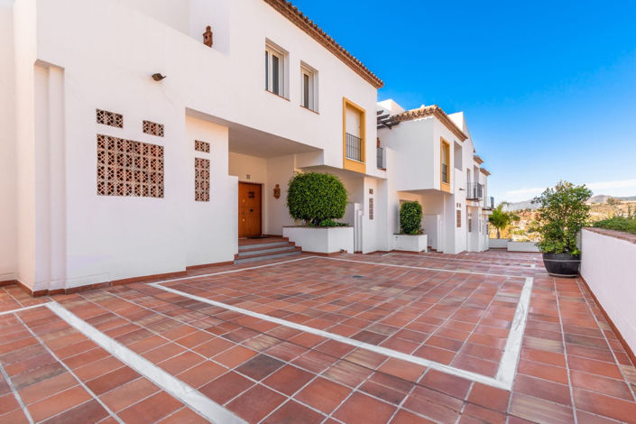 Image No.6-3 Bed Townhouse for sale