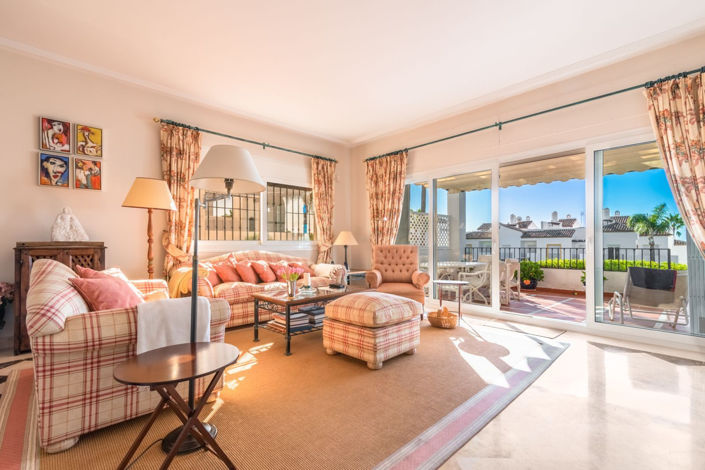 Image No.8-3 Bed Townhouse for sale