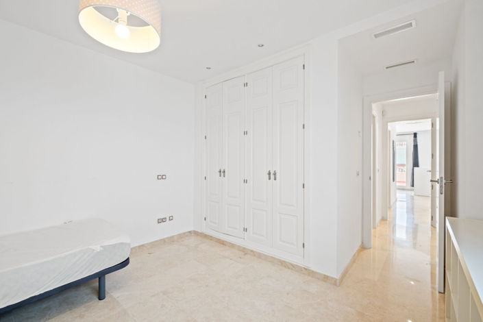 Image No.19-2 Bed Apartment for sale