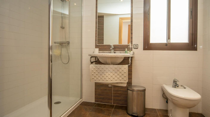Image No.14-2 Bed Apartment for sale