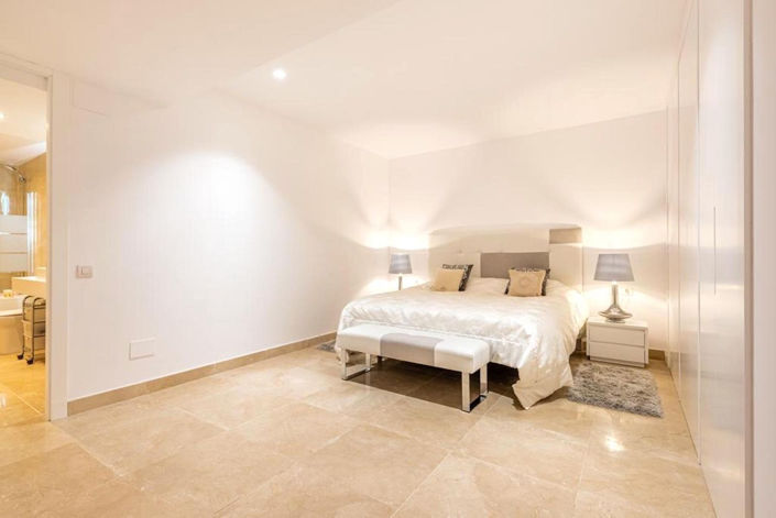 Image No.20-5 Bed Villa for sale