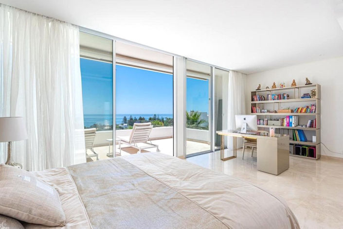 Image No.9-5 Bed Villa for sale