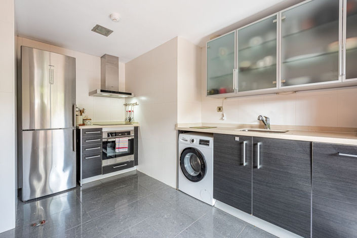 Image No.10-3 Bed Apartment for sale