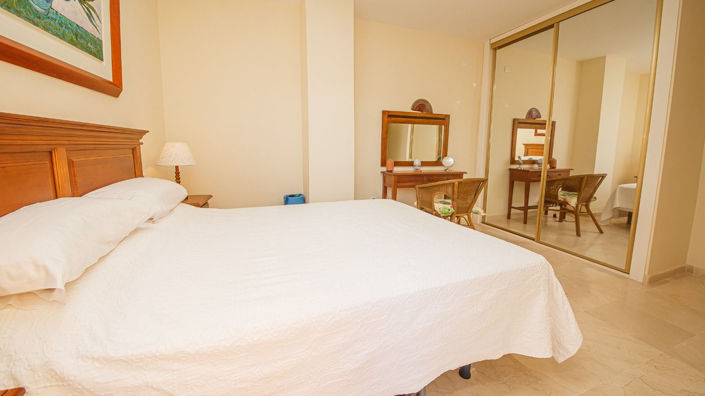 Image No.17-2 Bed Apartment for sale