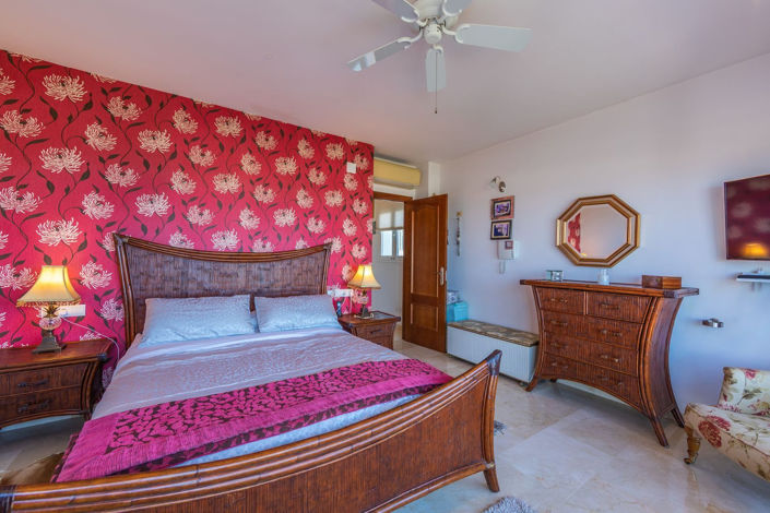 Image No.27-3 Bed Villa for sale