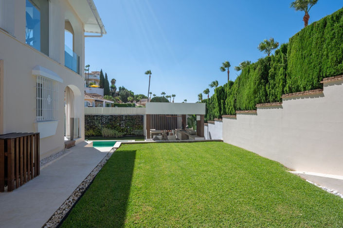 Image No.17-5 Bed Villa for sale