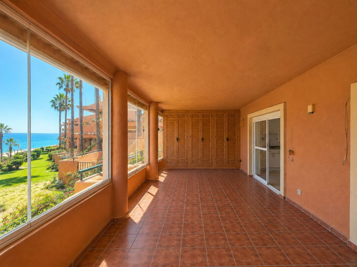 Image No.2-Appartement de 3 chambres à vendre à Estepona
