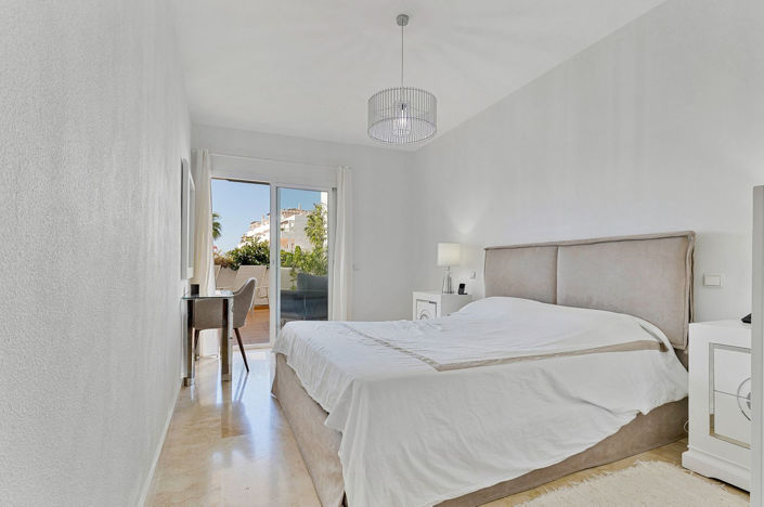 Image No.14-3 Bed Apartment for sale